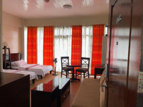3 Pax Charming Foggy Cold Breeze, Cozy Gardenville Hotel